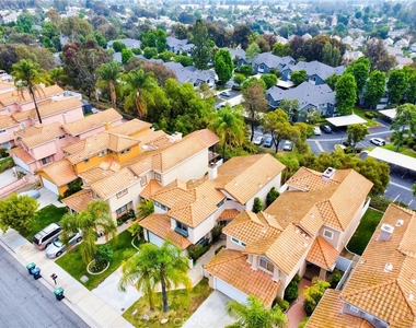 15737 Altamira Drive - Photo Thumbnail 28