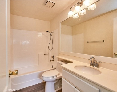 15737 Altamira Drive - Photo Thumbnail 22