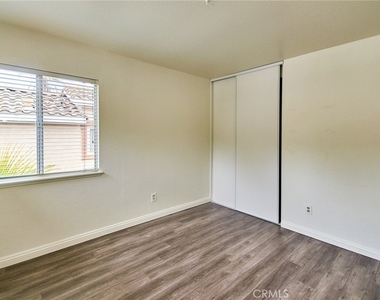 15737 Altamira Drive - Photo Thumbnail 21