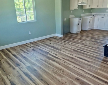 421 Wilkins - Photo Thumbnail 1