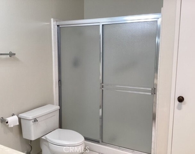42823 15th Street W - Photo Thumbnail 11