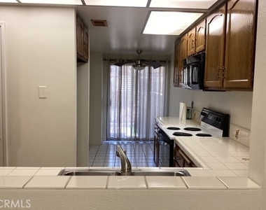 42823 15th Street W - Photo Thumbnail 4