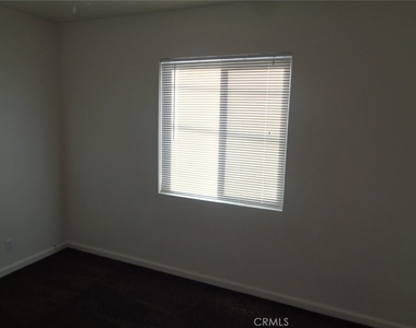 44253 Beech Avenue - Photo Thumbnail 7