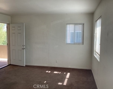 44253 Beech Avenue - Photo Thumbnail 1