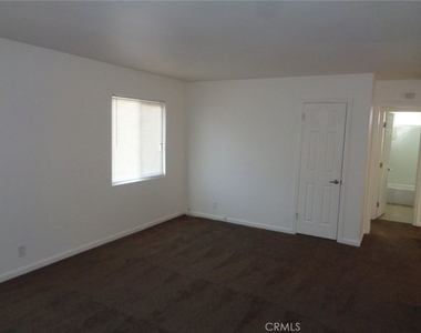 44253 Beech Avenue - Photo Thumbnail 2