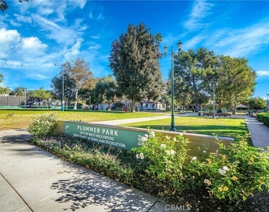 1120 N Vista Street - Photo Thumbnail 17