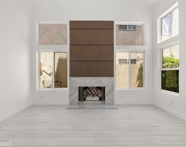 7422 Kyle Court - Photo Thumbnail 9