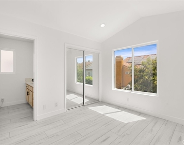 7422 Kyle Court - Photo Thumbnail 30