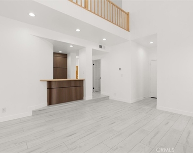7422 Kyle Court - Photo Thumbnail 10