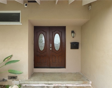 20745 Ingomar Street - Photo Thumbnail 21