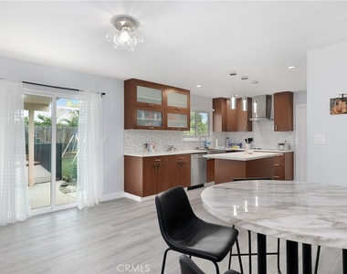 20745 Ingomar Street - Photo Thumbnail 3