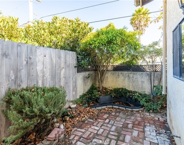 276 Spruce Street - Photo Thumbnail 34