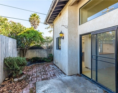 276 Spruce Street - Photo Thumbnail 33