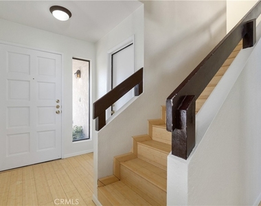 276 Spruce Street - Photo Thumbnail 6