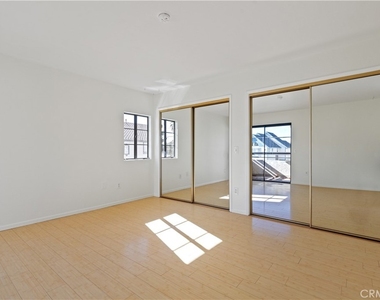 276 Spruce Street - Photo Thumbnail 25