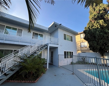12926 Doty Avenue - Photo Thumbnail 9