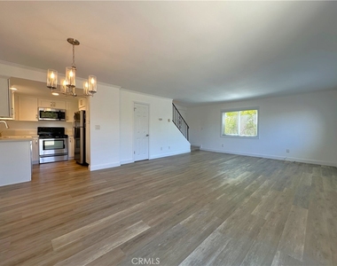 119 S Lucia Avenue - Photo Thumbnail 9