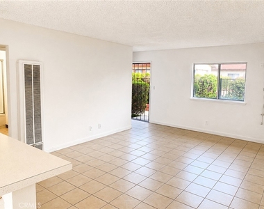 3411 W Orange - Photo Thumbnail 5