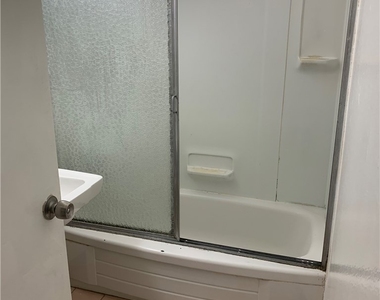 3411 W Orange - Photo Thumbnail 17