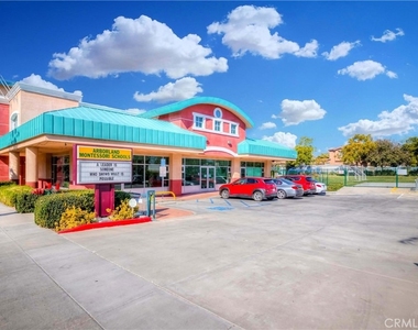 2256 Clark - Photo Thumbnail 44