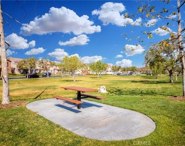 2256 Clark - Photo Thumbnail 42