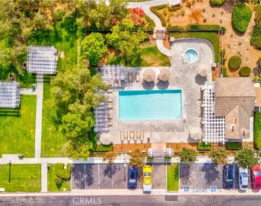 2256 Clark - Photo Thumbnail 55