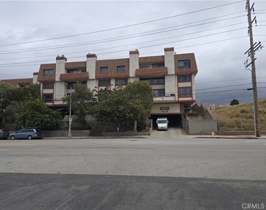 8828 Pershing - Photo Thumbnail 33