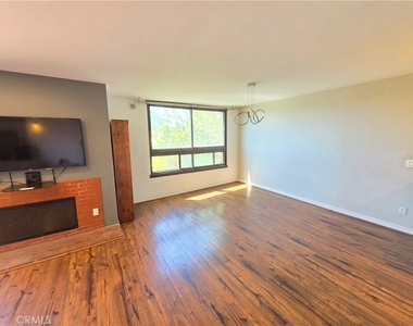 8828 Pershing - Photo Thumbnail 7