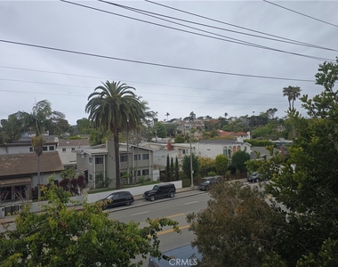 8828 Pershing - Photo Thumbnail 20
