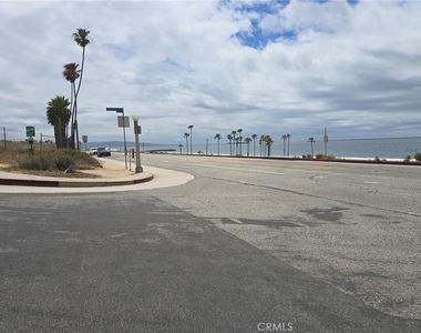 8828 Pershing - Photo Thumbnail 37