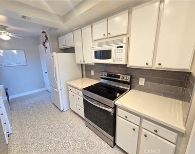 8828 Pershing - Photo Thumbnail 5