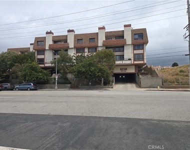 8828 Pershing - Photo Thumbnail 34