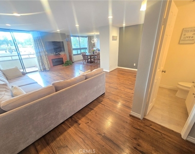 8828 Pershing - Photo Thumbnail 9