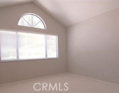 7310 E La Cumbre - Photo Thumbnail 15