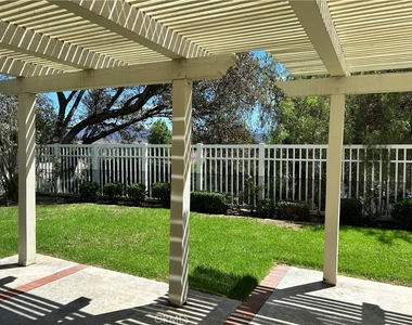 7310 E La Cumbre - Photo Thumbnail 18