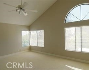 7310 E La Cumbre - Photo Thumbnail 11