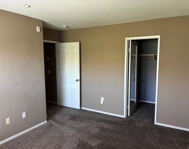 2706 Apricot Court - Photo Thumbnail 3