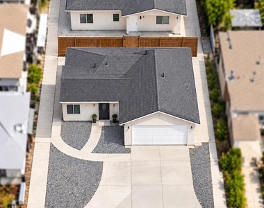 13714 Woodgate Pl - Photo Thumbnail 2