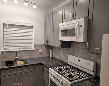 1711 Adler Court - Photo Thumbnail 5