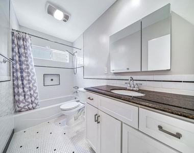 590 N Los Robles Avenue - Photo Thumbnail 8