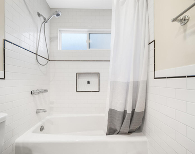 590 N Los Robles Avenue - Photo Thumbnail 10