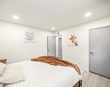 58 Fulton - Photo Thumbnail 36