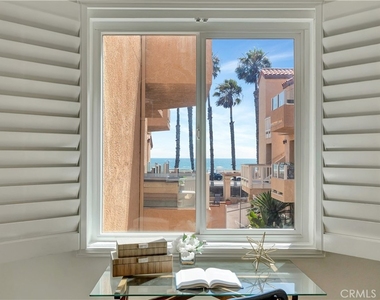 2000 Pacific Coast Highway - Photo Thumbnail 35