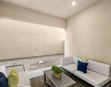 149 Great Park Boulevard - Photo Thumbnail 16
