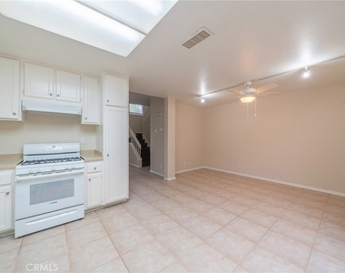 123 Goldenrod - Photo Thumbnail 6