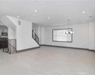 13742 Utt Drive - Photo Thumbnail 6