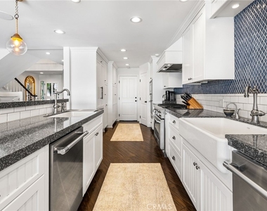 408 38th Street - Photo Thumbnail 11