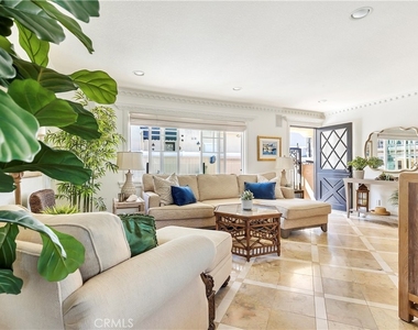 329 Marguerite Avenue - Photo Thumbnail 5