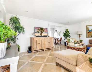 329 Marguerite Avenue - Photo Thumbnail 3