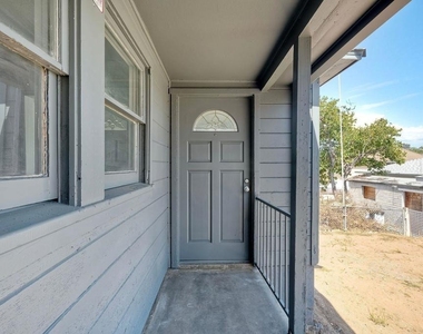 193 Pala Vista Drive - Photo Thumbnail 4